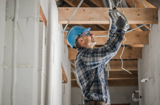 Best Affordable Emergency Electrician  in River Hills, WI